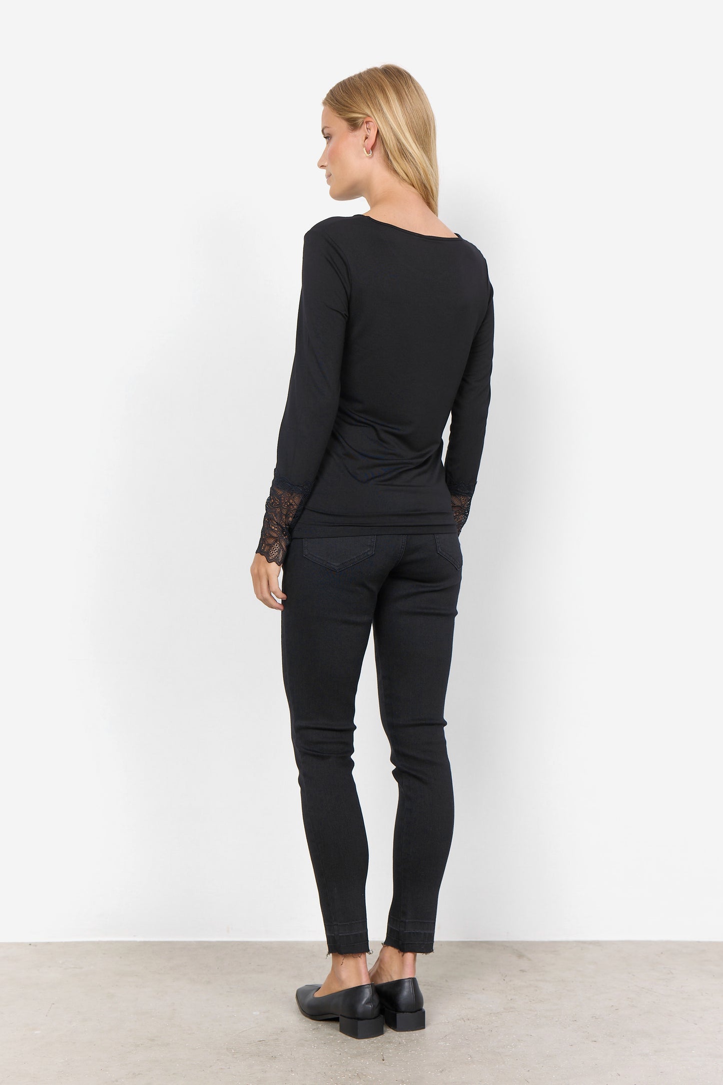 SOYA CONCEPT Marica 226 Black Lace Cuff Longsleeve Top