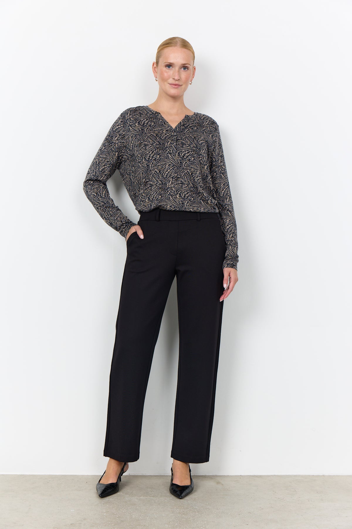 SOYA CONCEPT NANNI Pantalon droit noir