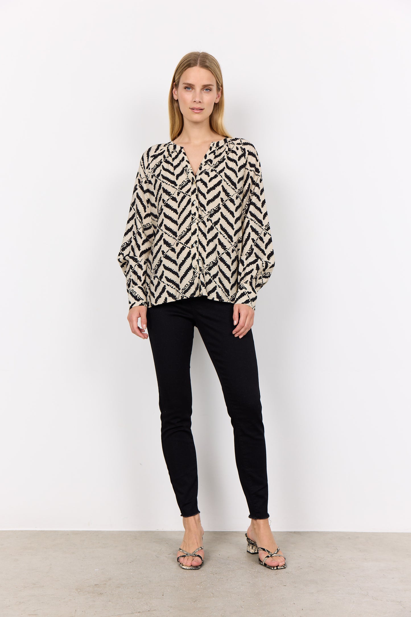 SOYA CONCEPT Inarose Black & Cream Print Button Down Blouse