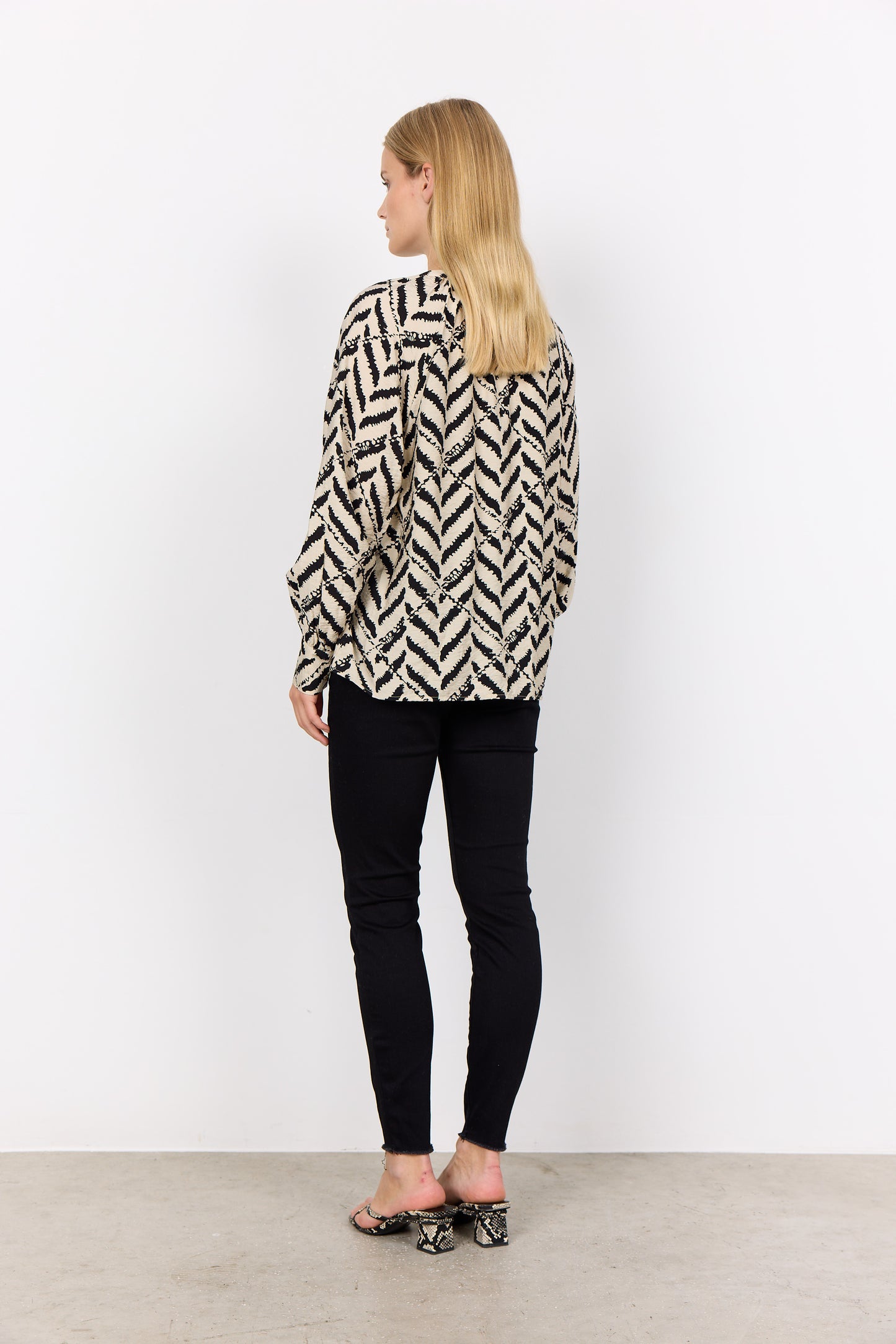 SOYA CONCEPT Inarose Black & Cream Print Button Down Blouse