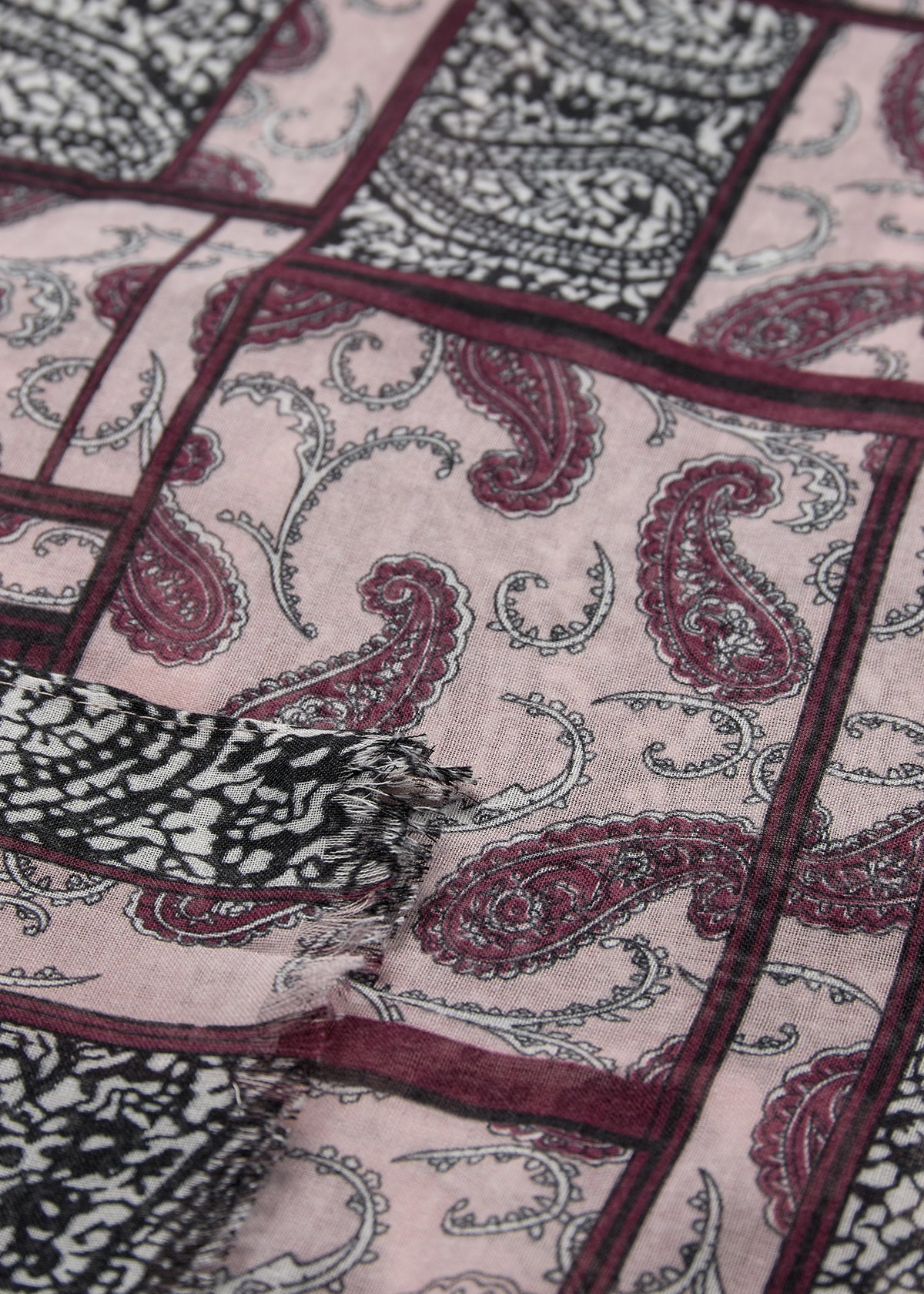 SOYA CONCEPT IMOA Burgundy Paisley Print Scarf