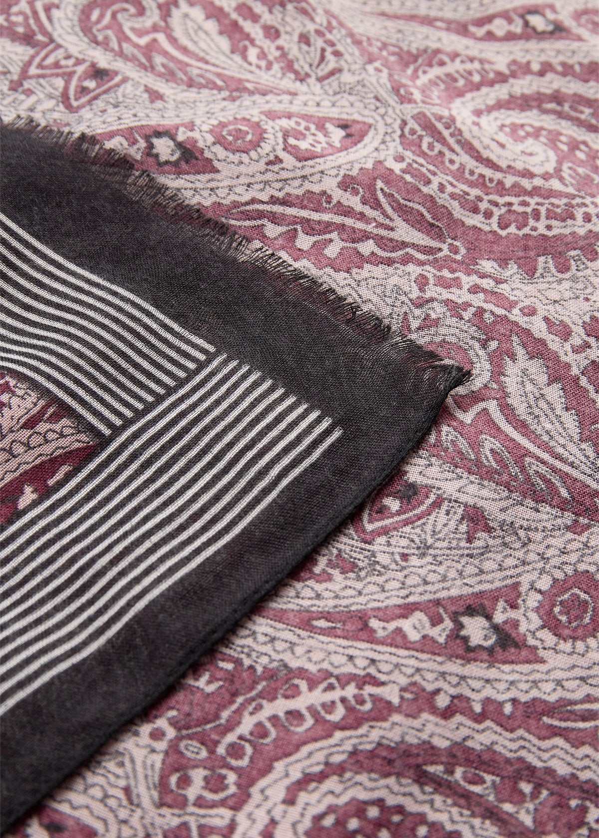 SOYA CONCEPT INGELINA Burgundy Paisley Print Scarf