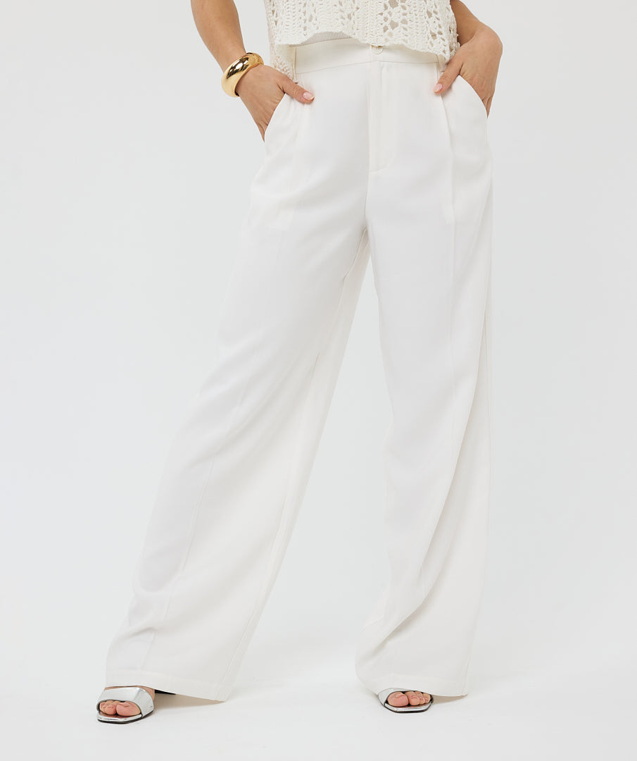 ESQUALO Mila Off White Pleated Trousers