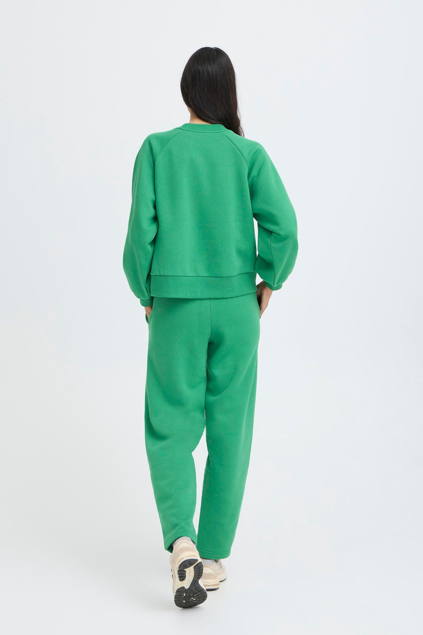 B.YOUNG MILEY Kelly Green Crewneck – Relaxed Fit Soft Sweatshirt