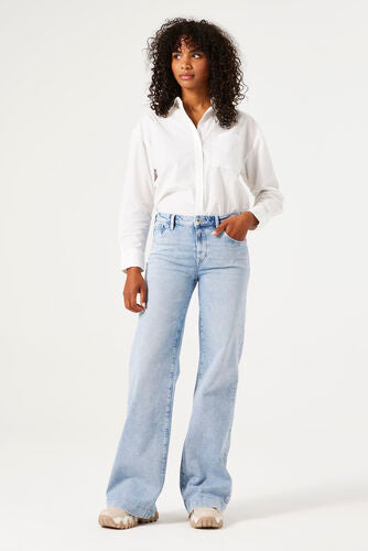 GARCIA Blake Celia 249 Wide Jeans - Light Used - Clear Rhinestones