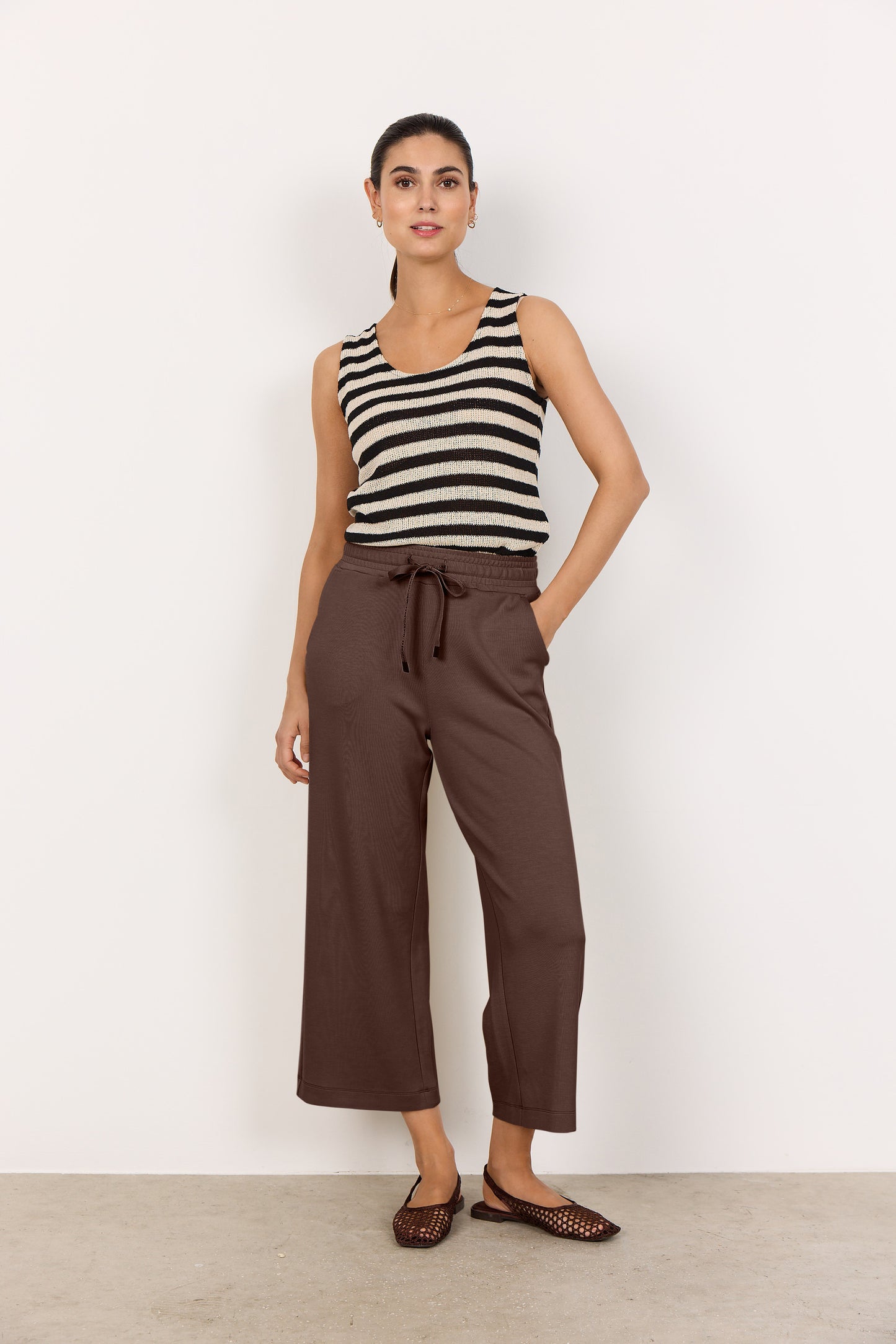 SOYA CONCEPT Banu 26 Cropped Chocolate Brown Soft Sweat Pants