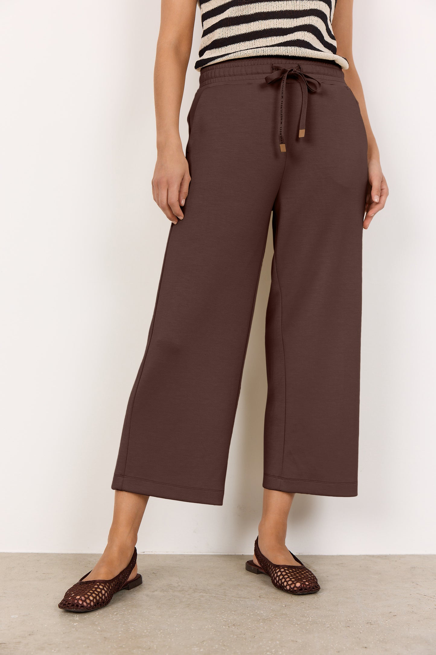 SOYA CONCEPT Banu 26 Cropped Chocolate Brown Soft Sweat Pants