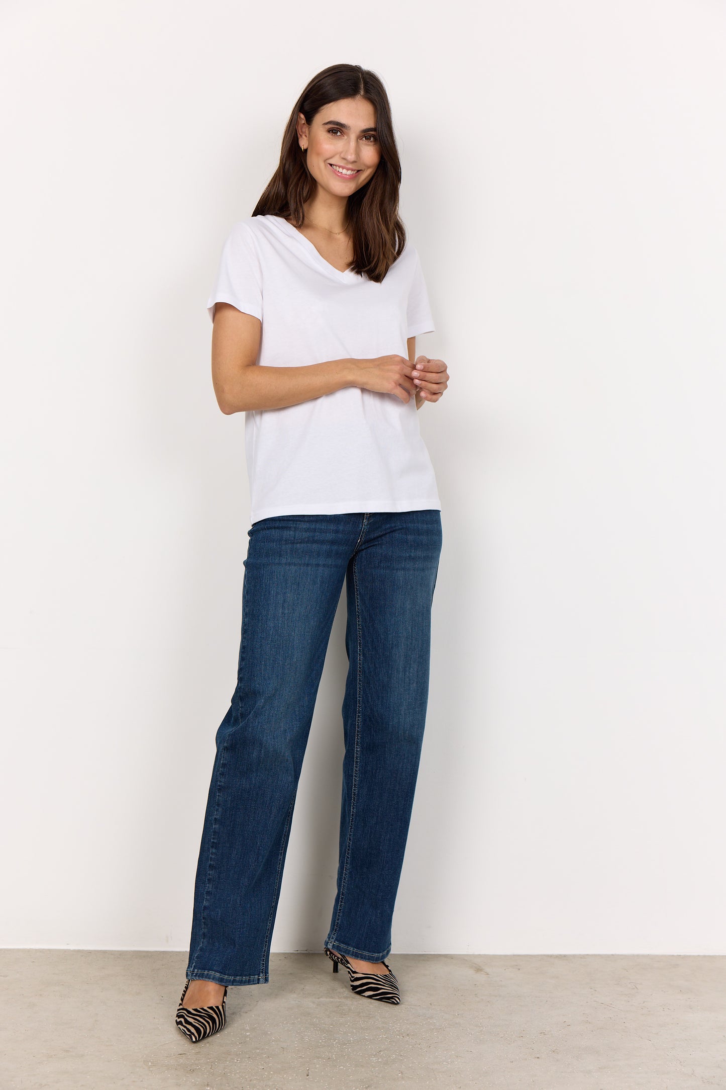 SOYA CONCEPT Derby Crisp White 100% Organic Cotton V Neck T-Shirt