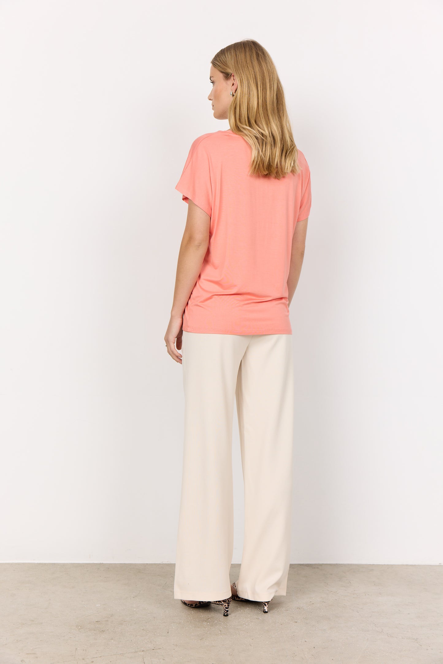 SOYA CONCEPT Marica 32 Peach Vneck T-Shirt