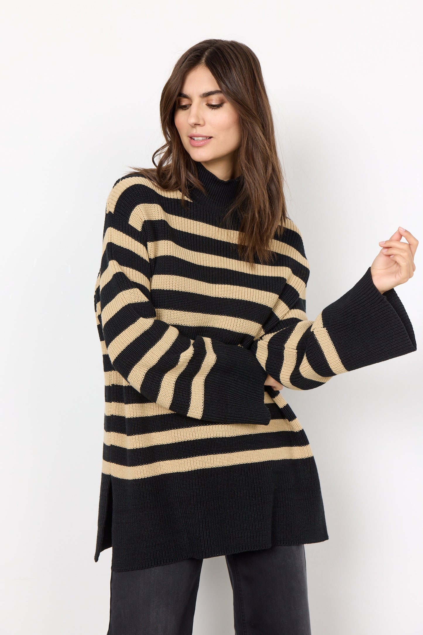 SOYA CONCEPT JULIA 6 Black & Tan Striped Knit