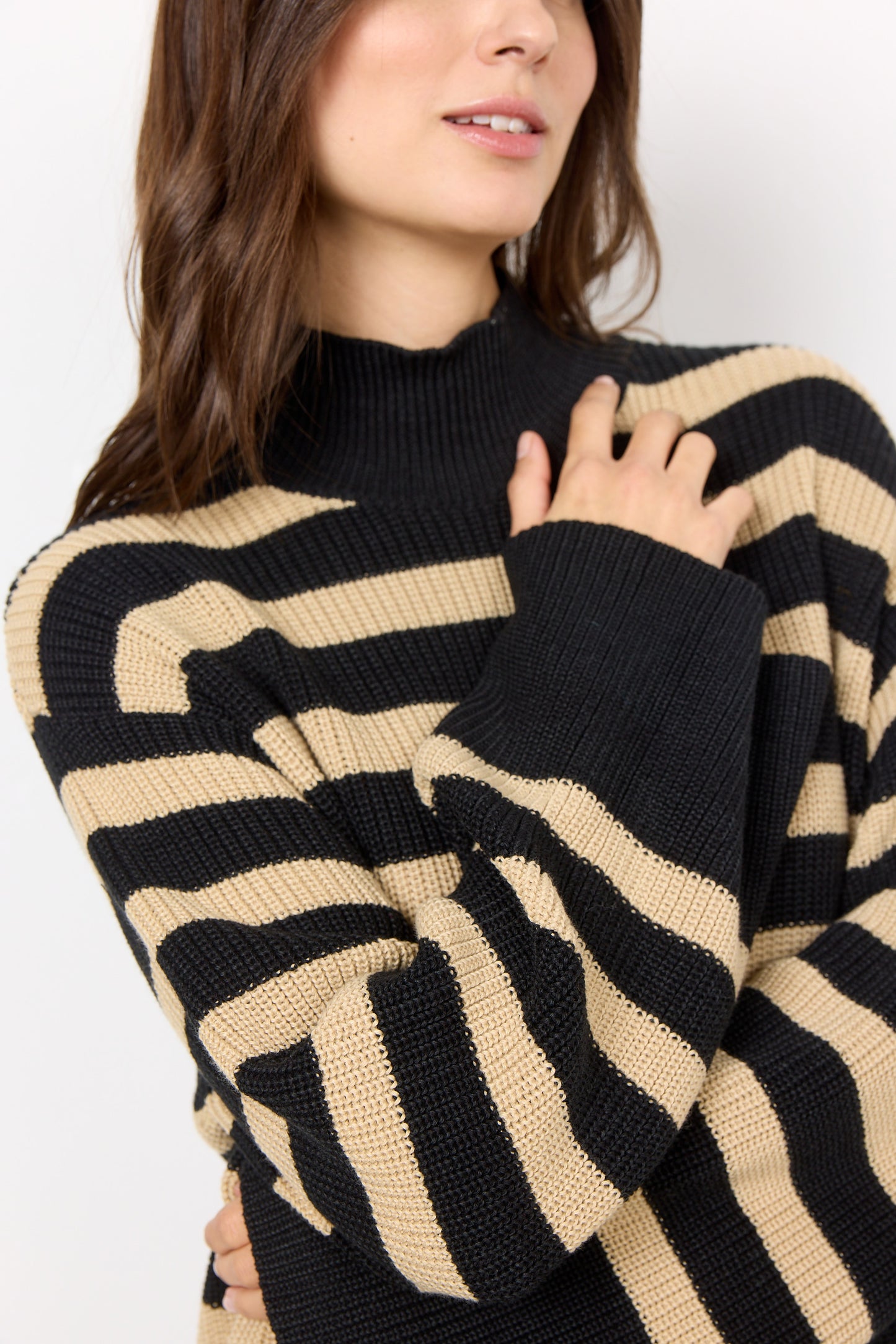 SOYA CONCEPT JULIA 6 Black & Tan Striped Knit