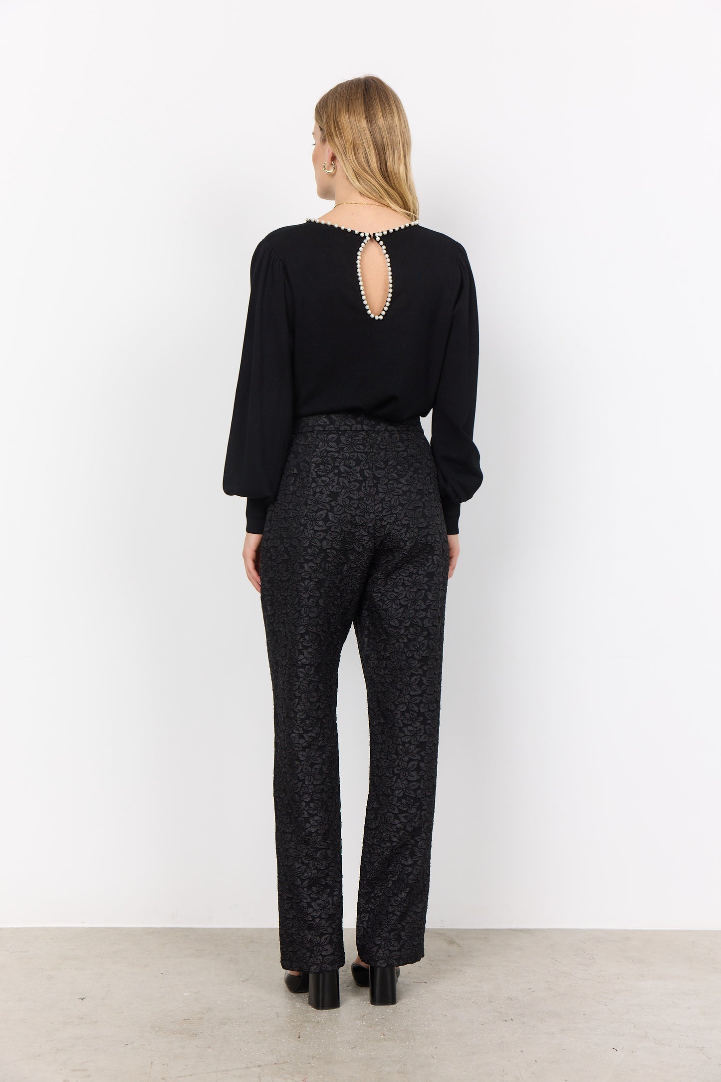 SOYA CONCEPT DOLLIE 773 Elegant Black Pearl Pullover Knit