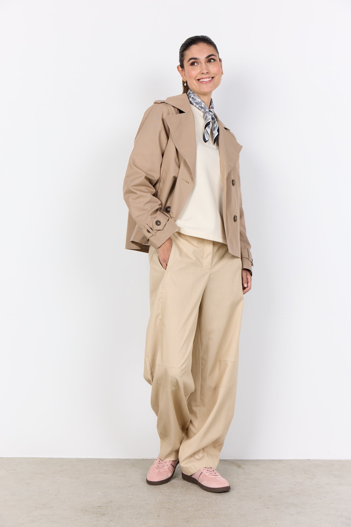SOYA CONCEPT Amanda Camel Cropped Trench Jacket – Double-Breasted Short Coat