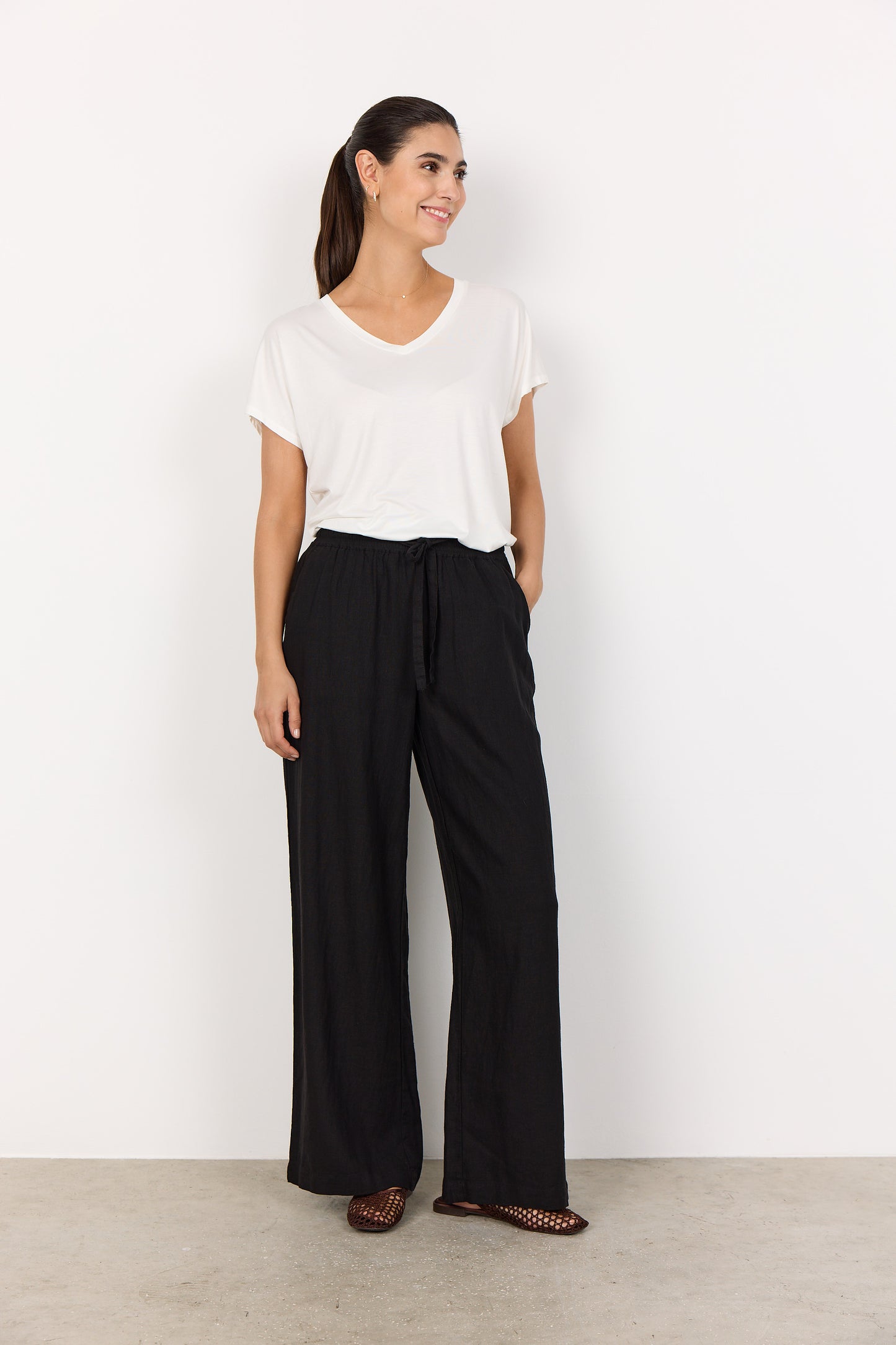 SOYA CONCEPT INA Black Linen Blend Trousers