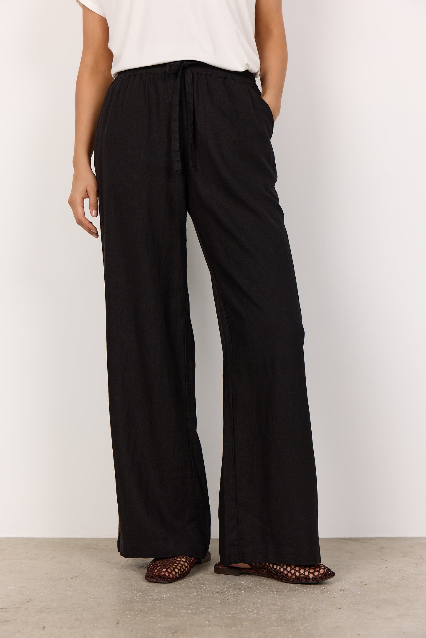 SOYA CONCEPT INA Black Linen Blend Trousers