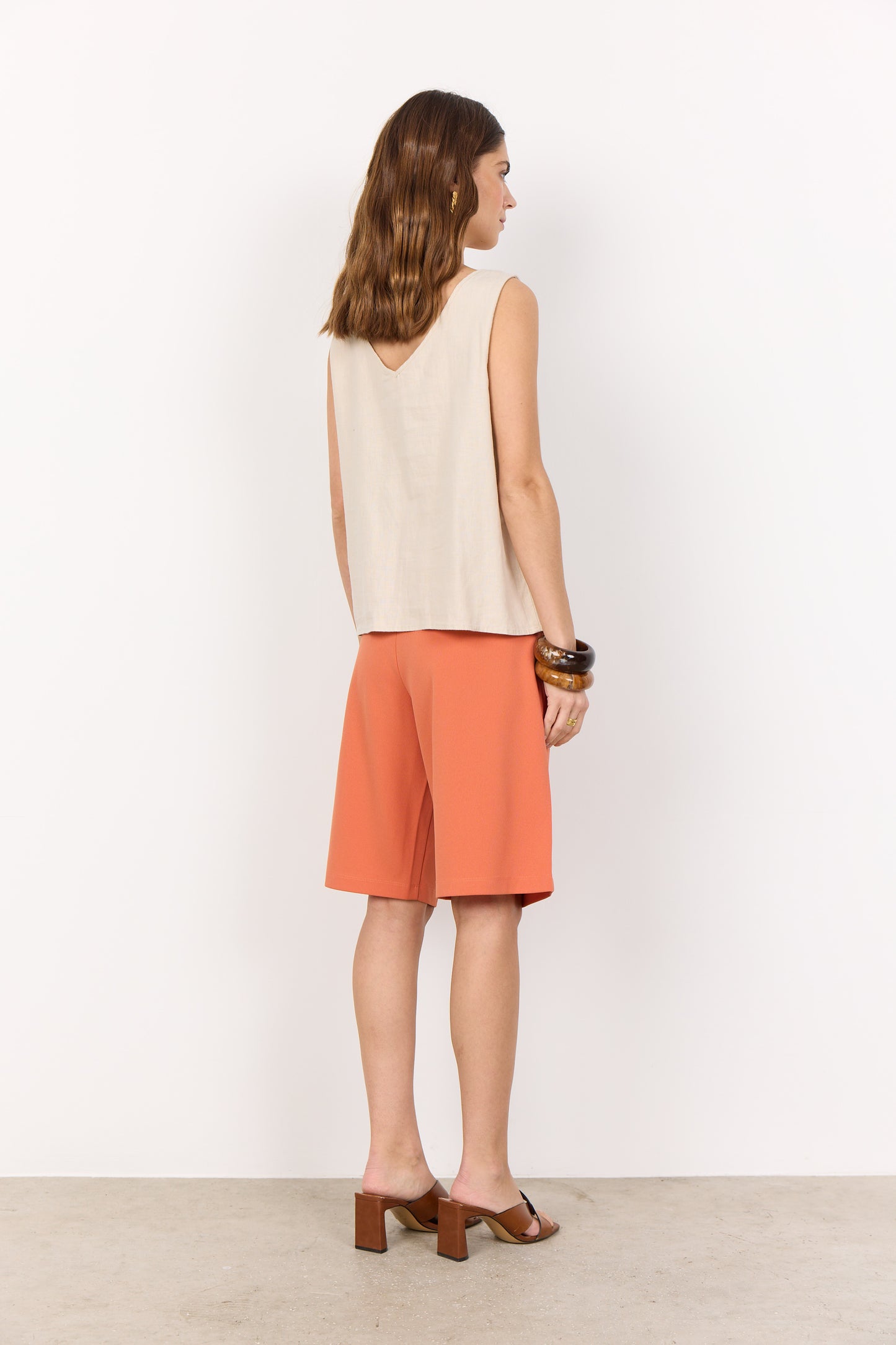 SOYA CONCEPT INA Sand Linen Blend Sleeveless Button Down Vest