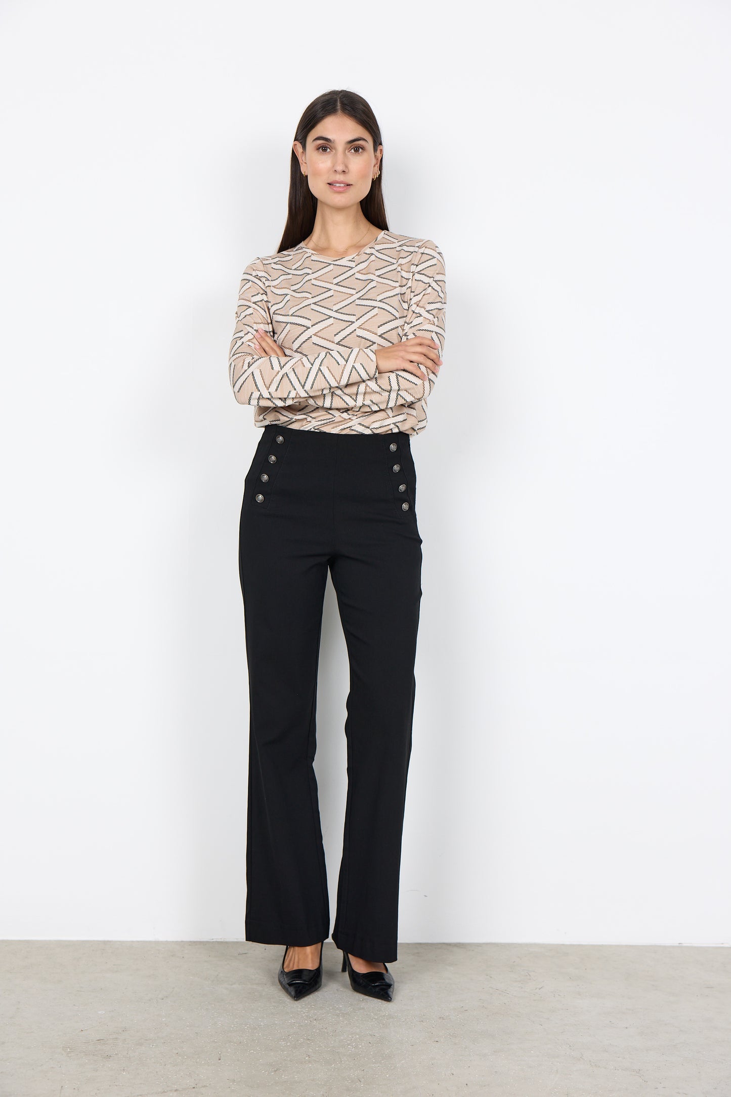 SOYA CONCEPT Lilly Black Tailored Pants – Straight Leg Button Detail Trousers