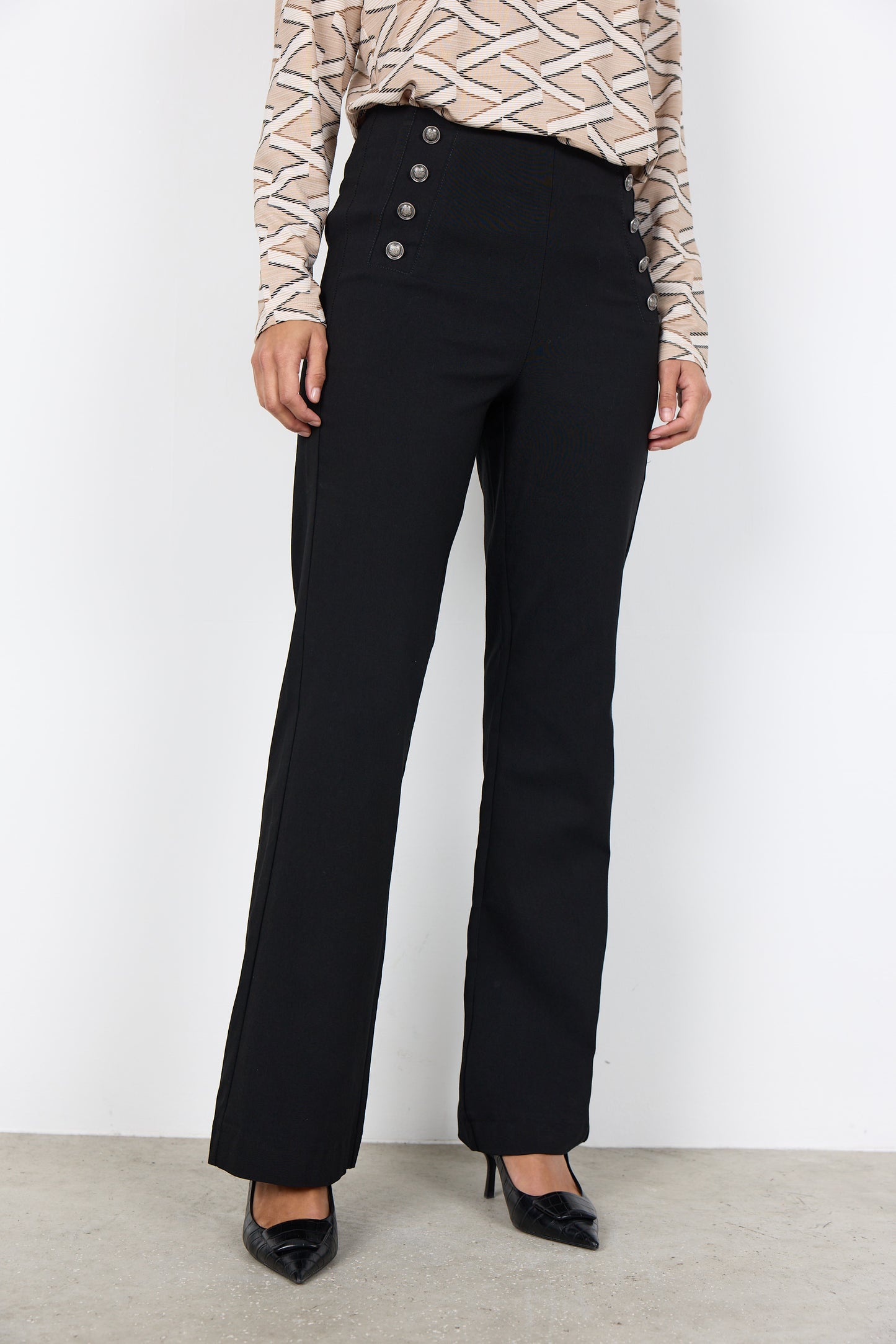 SOYA CONCEPT Lilly Black Tailored Pants – Straight Leg Button Detail Trousers