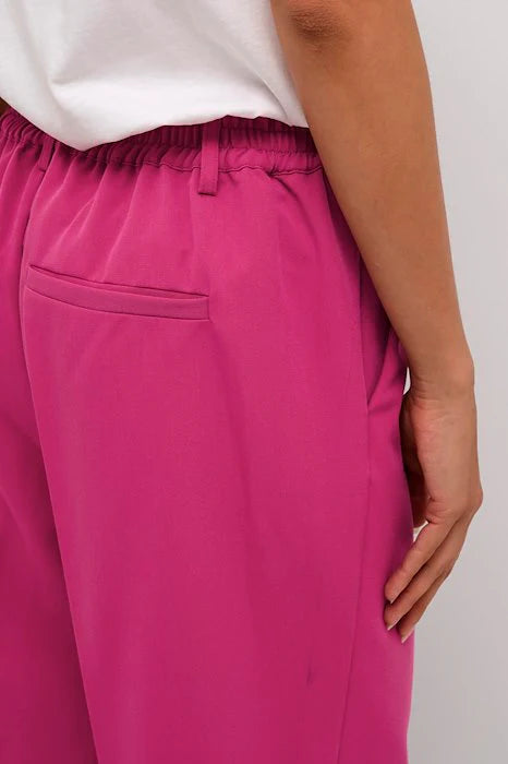 KAFFE SAKURA Fuchsia Pink High-Waisted Cropped Trousers