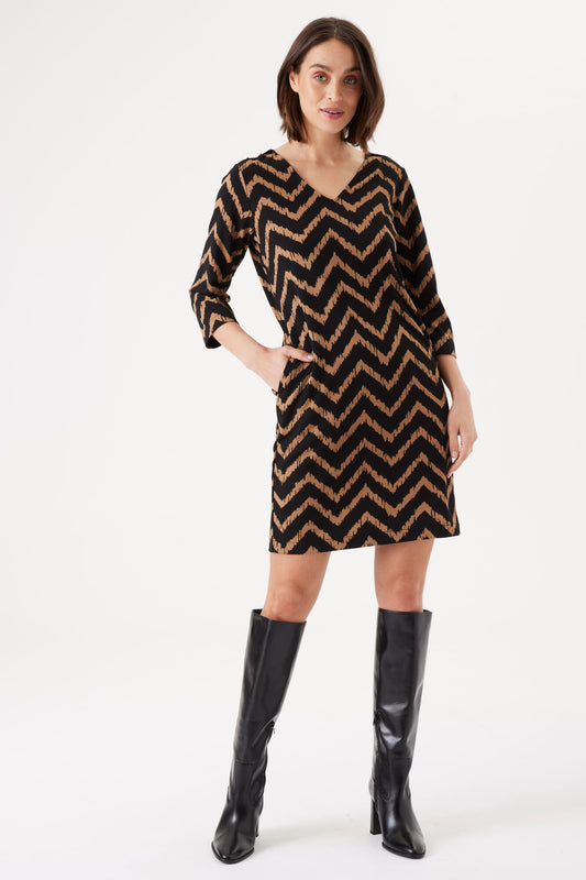 GARCIA Black & Golden Brown Chevron Dress