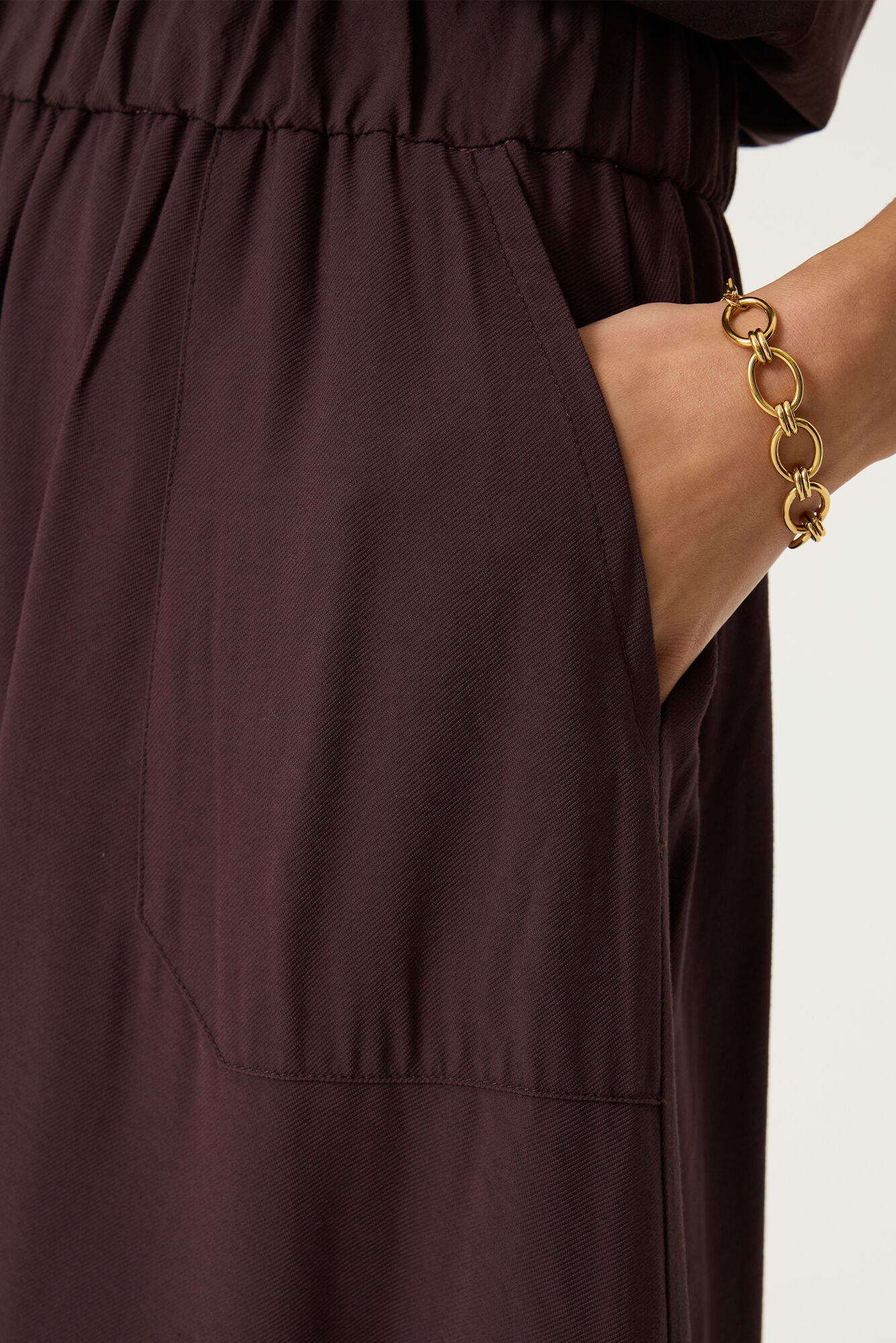 GARCIA TERRA Brown Crinkle Midi Skirt – Elastic Waist Flowy Skirt